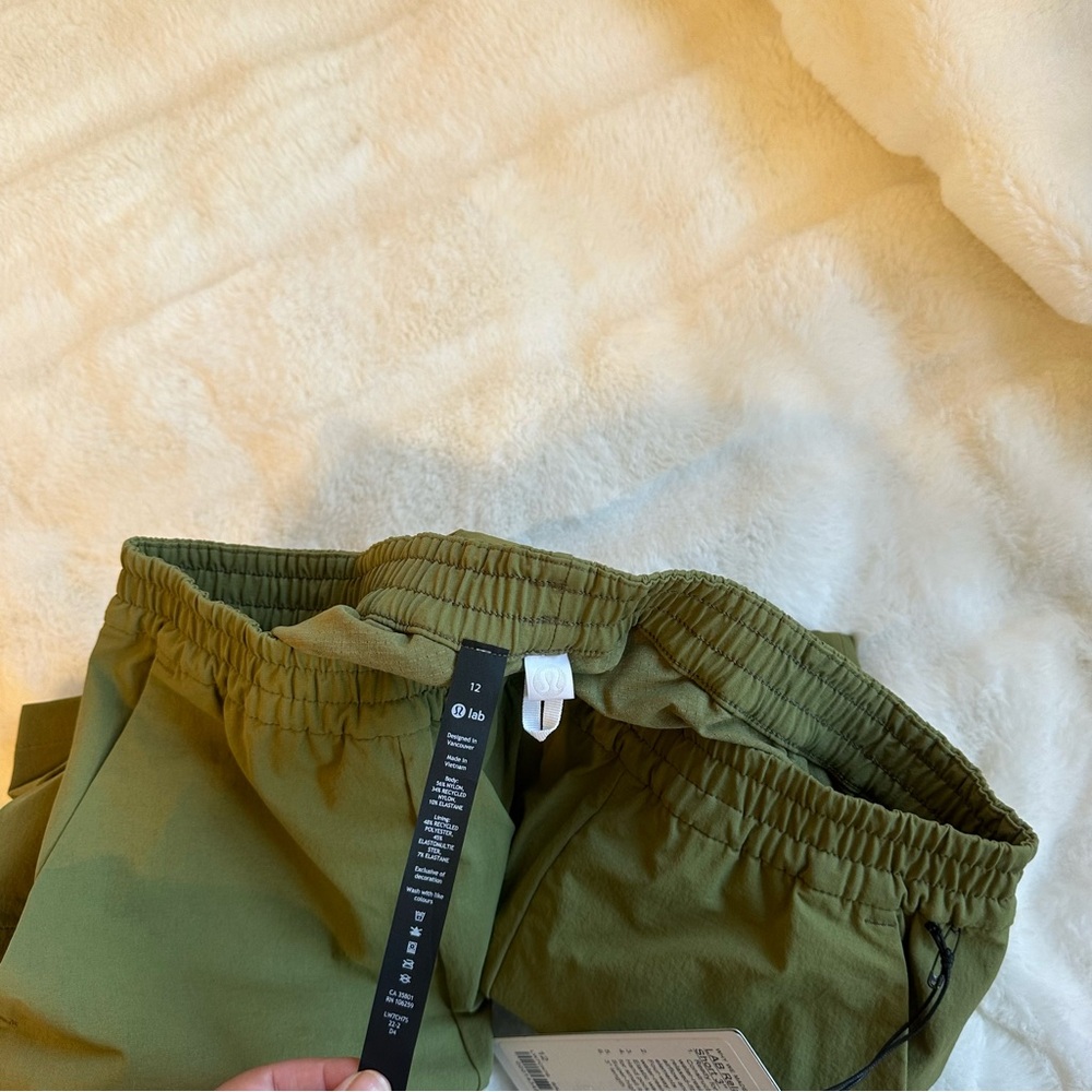 Lululemon Lab Shorts - Picture 6 of 6